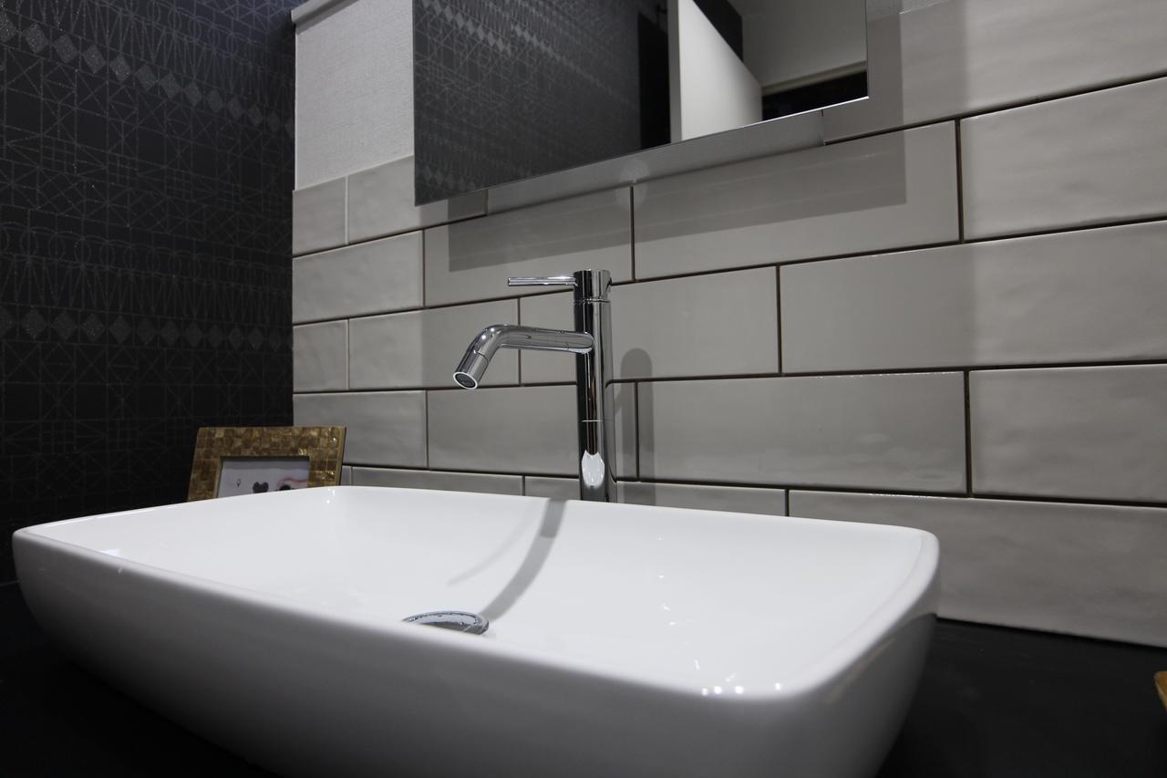 אוסקה Sekai Hotel Tsuki מראה חיצוני תמונה